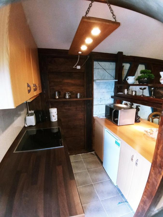 Apartments Pomjan Pogled Na Gore المظهر الخارجي الصورة